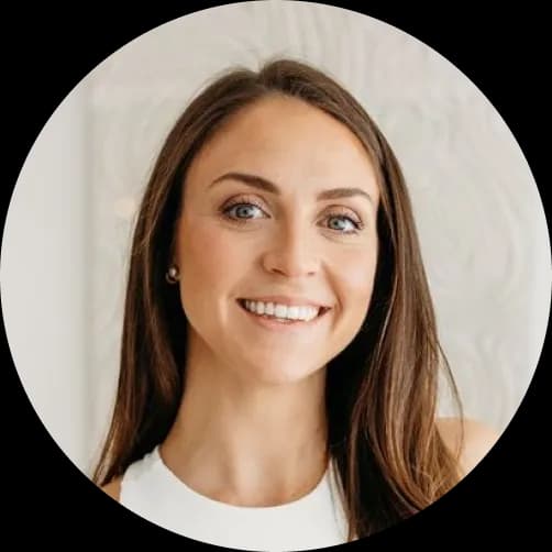 Claudia - Instructora de yoga infantil