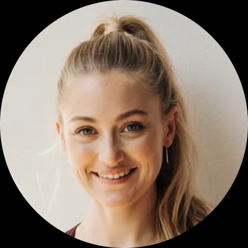 Amira - Coach de pilates barrel